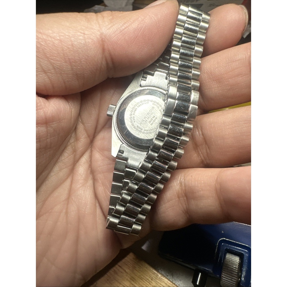Works Akribos XXIV Women's Diamond Dial Quartz Watch Silver Miyota 26mm Fit 6.5" - Picture 10 of 12